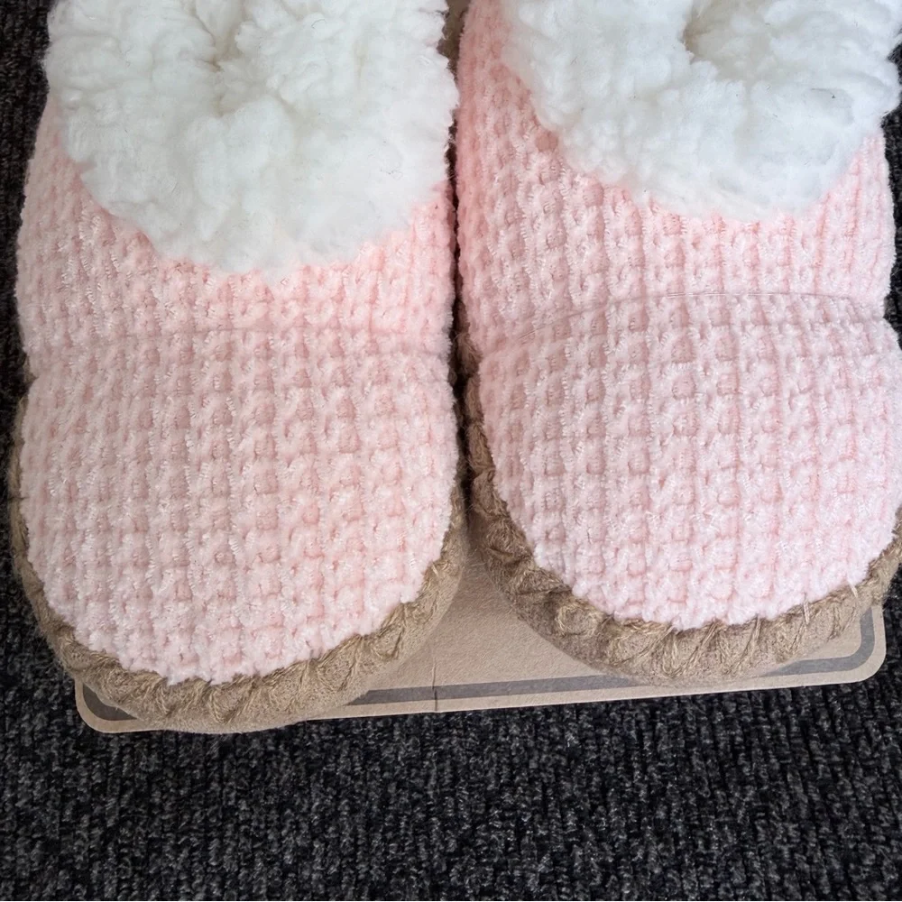 BearPaw - Girls Pink & White Slippers size 9
